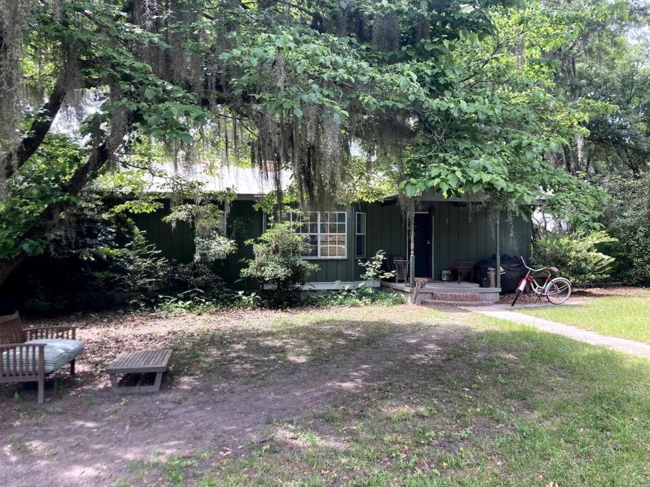 Tucked Away Newly Renovated 2 Bedroom/ 1 Bath Sleeps 8 Beaufort Exterior photo